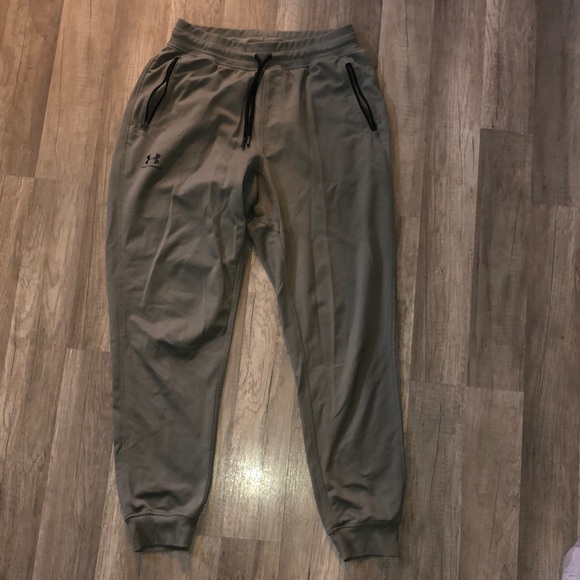 Under Armour Jogger (olive color) - Picture 1 of 3